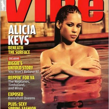 Alicia-Keys-Finest-Nude-Photos-photo-2714