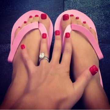 Amber Rose very sexy red nails and feet