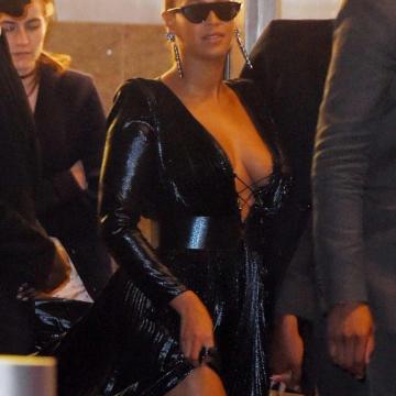 beyonce-knowles-goes-naked-and-shows-ass-13