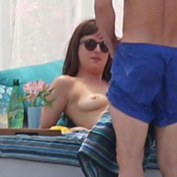 Dakota Johnson paparazzi topless