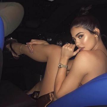 kylie-jenner-naked-and-sexy-instagram-pictures-15