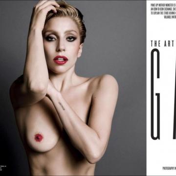 Lady Gaga exposes sexy jugs