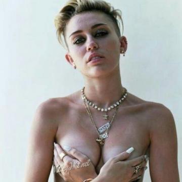 miley-cyrus-just-topless-pics-05
