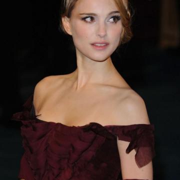 natalie-portman-nude-and-topless-18