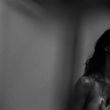 nicole-scherzinger-sexy-topless-photos-28