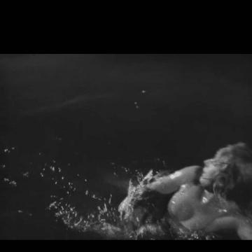 Fay Wray showing off sexy body and goes topless