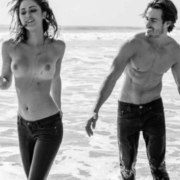 Jehane Gigi Paris shows sexy nude tits