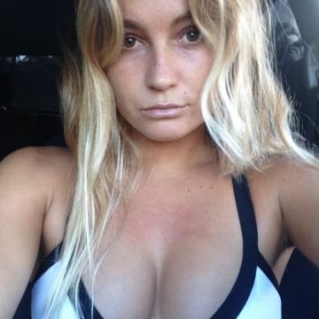 Alana-Blanchard-Nude-Free-Gallery-Leak-23