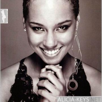 Alicia-Keys-Finest-Nude-Photos-photo-2348
