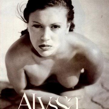 alyssa-milano-nude-13