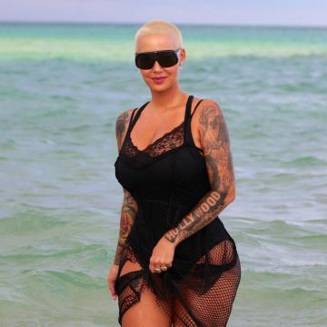 amber-rose-cunt-16