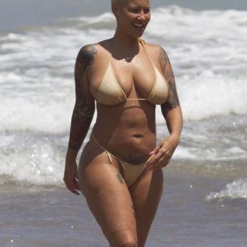 amber-rose-nude-and-exposed-48