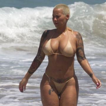 amber-rose-nude-and-exposed-55