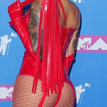 amber-rose-reveals-ass-and-boobs-11