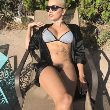 amber-rose-reveals-ass-and-boobs-14