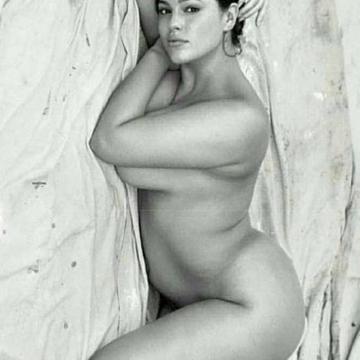 Ashley Graham exposes boobs and fat ass