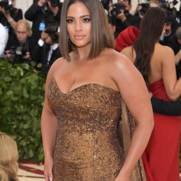 ashely-graham-naked-and-topless-instagram-pics-32