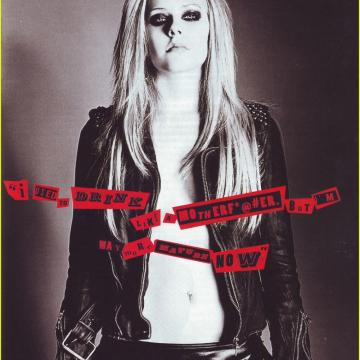avril-lavigne-oops-and-nude-pics-15