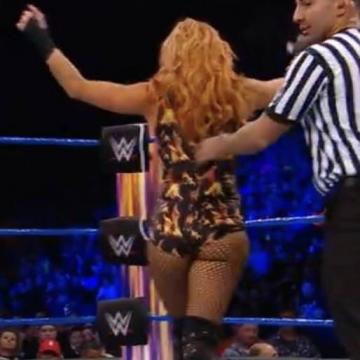 Becky-Lynch-Photos-Leaked-11