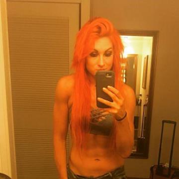 Becky-Lynch-Photos-Leaked-2