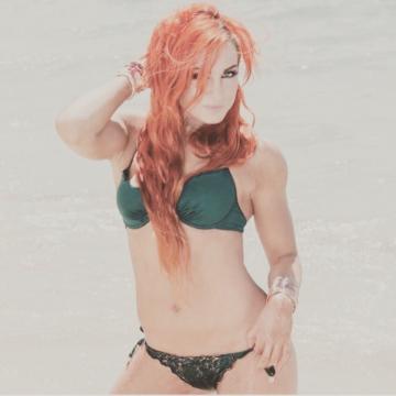 Becky-Lynch-Photos-Leaked-9