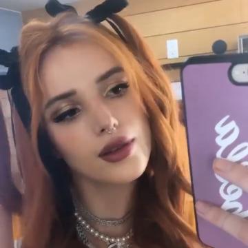 Bella-Thorne-topless-photos-13