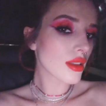 Bella Thorne stuns fans with big cleavage