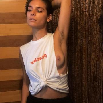 Caitlin Stasey oops we see her boobs