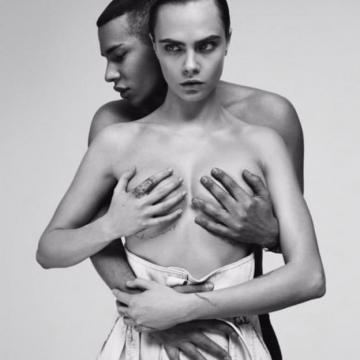 Cara Delevingne shows bare ass and nude tits