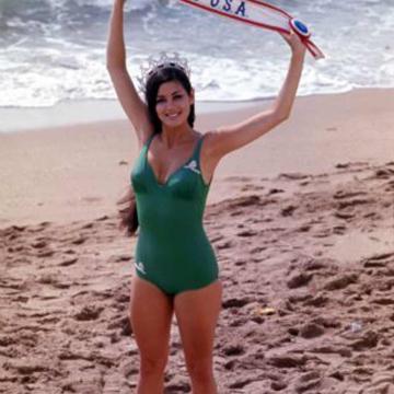 deborah-shelton-sexy-photo-0