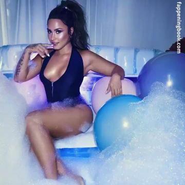 demi-lovato-nude-photo-number-188