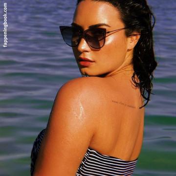 demi-lovato-nude-photo-number-382