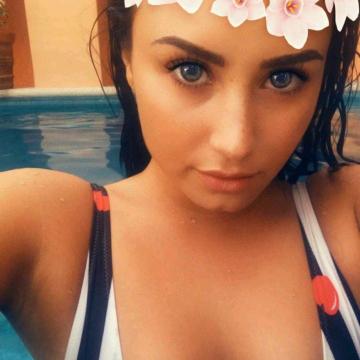 demi-lovato-nude-photo-number-407