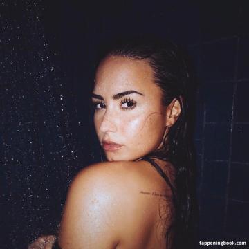 demi-lovato-nude-photo-number-418