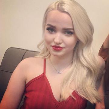 Dove-Cameron-Amateur-Porn-Photos-18