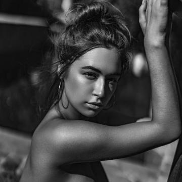 Elsie-Hewitt-Instagram-Sex-Images-New-Nude-Photos-28