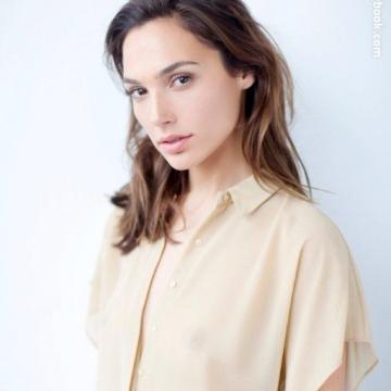 gal-gadot-naked-number-photo-048