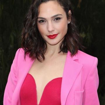 gal-gadot-naked-number-photo-109