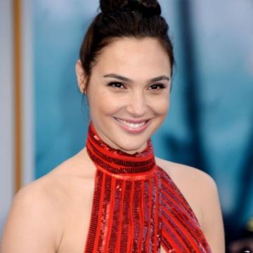 gal-gadot-naked-number-photo-184