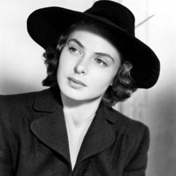 ingrid-bergman-goes-topless-and-hot-12