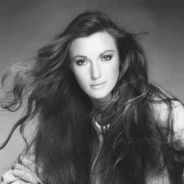 jane-seymour-hot-1