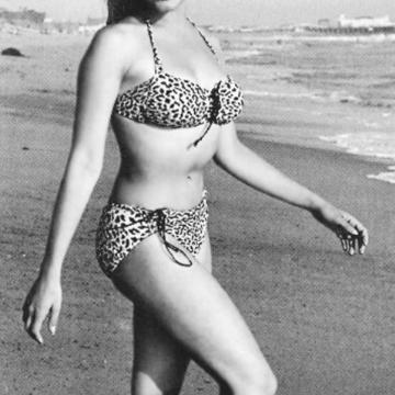 julie-newmar-exposes-naked-body-14