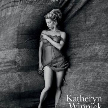 katheryn-winnick-sexy-topless-06