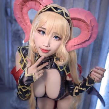 Kaya-Huang-Instagram-Gallery-Leak-37