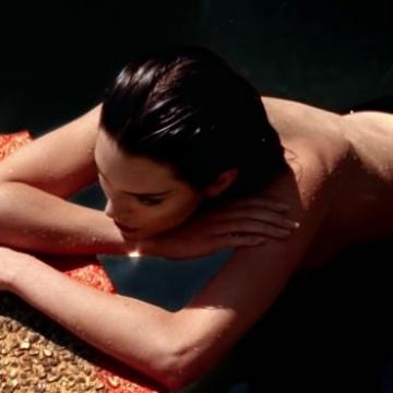 kendall-jenner-sexy-topless-and-hot-photos-11