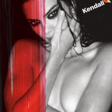 kendall-jenner-goes-naked-222