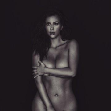 kim-kardashian-nude-butt-and-tits-13