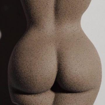 Kim-Kardashian-fat-ass-and-boobs-exposed-09