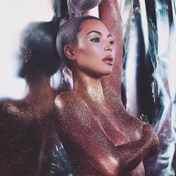 kim-kardashian-fully-naked-and-hot-11