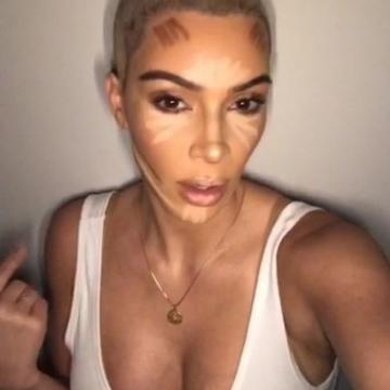 kim-kardashian-fully-naked-and-hot-19